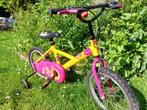 Vélo 16 pouces + casque, Vélos & Vélomoteurs, Vélos | Vélos pour enfant, Enlèvement ou Envoi, Comme neuf, Stabilisateurs