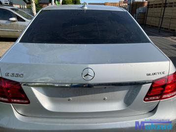 Mercedes W212 E KLASSE zilver 775 achterklep 2013-2016 beschikbaar voor biedingen