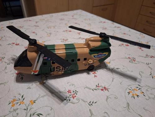 Micro Machines - Transport helicopter, Chinook, Antiek en Kunst, Antiek | Speelgoed, Ophalen of Verzenden