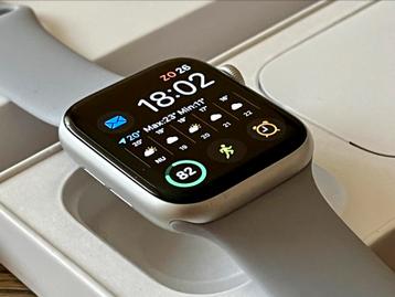 Apple Watch SE 44mm Generatie 2, batterijconditie 98%