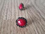 Oorbellen, Ophalen, Zo goed als nieuw, Rood, Knopjes of Stekers