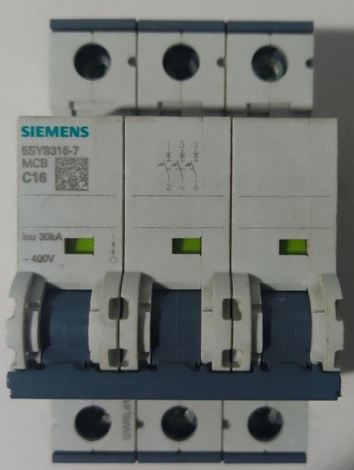 Siemens 5SY8316-7 Automaat C16 3-polig zekering, Doe-het-zelf en Bouw, Elektriciteit en Kabels, Zo goed als nieuw, Overige typen