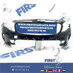 W156 GLA Voorbumper 2013-2019 KOPLAMPSPROEIERS / PDC zwart w, Gebruikt, Voor, Mercedes-Benz, Ophalen of Verzenden