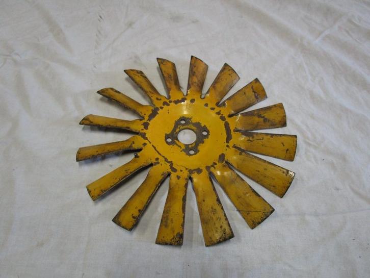 koelschroef mini MK1 16 blade, CLASSIC MINI, Auto-onderdelen, Airco en Verwarming, Mini, Oldtimer onderdelen, Rover, Universele onderdelen