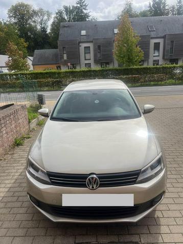 Volkswagen jetta 1.4 essence 2014, Cuir, Achat, Beige, Automatique