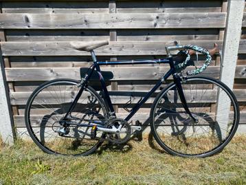 Retro racefiets beschikbaar voor biedingen