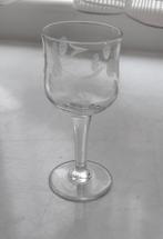 Verre à liqueur ancien et taillé, Comme neuf, Enlèvement ou Envoi