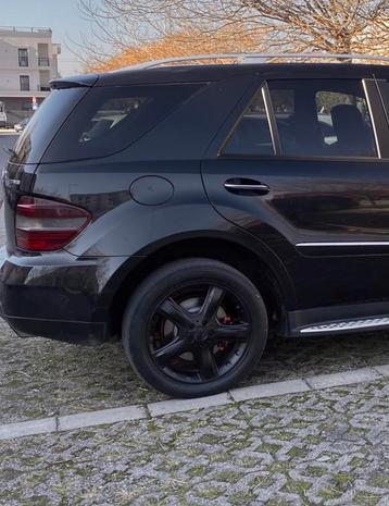 Zwarte velgen voor Mercedes | Audi 19” met Winterbanden ️ beschikbaar voor biedingen