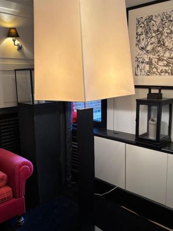 staande lamp beschikbaar voor biedingen