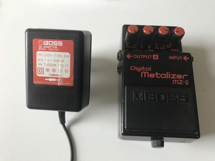 Vintage BOSS MZ-2 pedaal (Japan) + originele BOSS adapter, Muziek en Instrumenten, Effecten, Zo goed als nieuw, Chorus, Delay of Echo