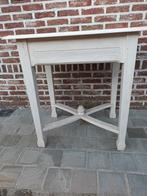 Mooi oud tafeltje, Maison & Meubles, Tables | Dessertes, Enlèvement, Comme neuf