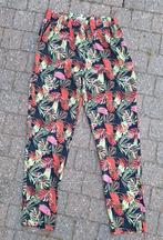 Pantalon fluide a motif fleuri Name it taille 14ans/164, Broek, Meisje, Ophalen of Verzenden, Zo goed als nieuw