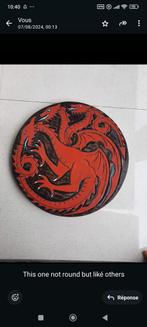 Blason des Targaryen 30 cm en bois d albesia, Antiquités & Art, Curiosités & Brocante, Enlèvement ou Envoi