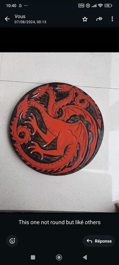 Blason des Targaryen 30 cm en bois d albesia, Antiquités & Art, Curiosités & Brocante, Enlèvement ou Envoi