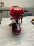 Machine à café Smeg rouge ️, Réservoir d'eau amovible, 1 tasse, Café moulu, Neuf