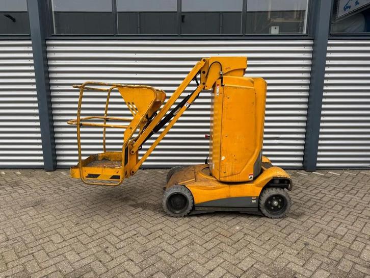 Haulotte Star 10 Hoogwerker Masthoogwerker (bj 2009), Articles professionnels, Machines & Construction | Ascenseurs, Échafaudages & Échelles