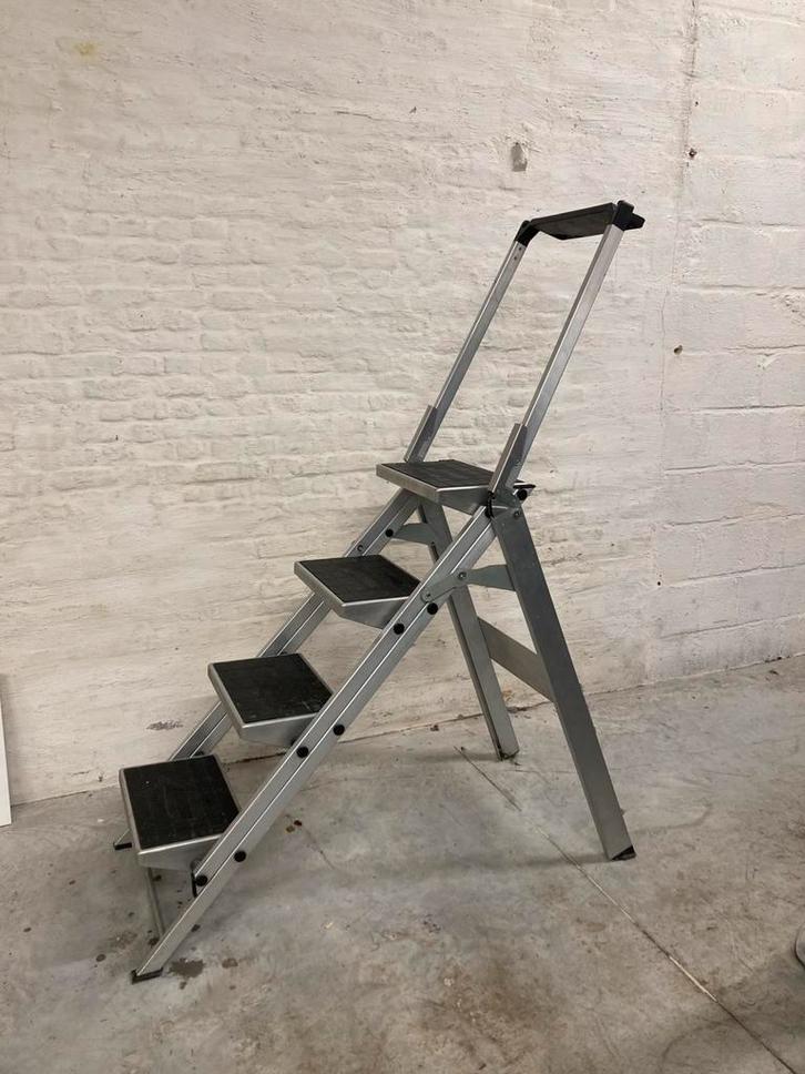 Professionele traplader Jumbo, Doe-het-zelf en Bouw, Ladders en Trappen, Zo goed als nieuw, Trap, Ophalen of Verzenden