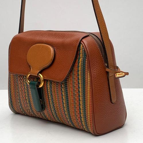 Handtas Delvaux. Meer keuze in onze winkel ook Louis Vuitton, Handtassen en Accessoires, Tassen | Damestassen, Handtas, Ophalen of Verzenden