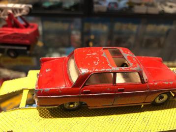 dinky toys peugeot 404 beschikbaar voor biedingen