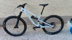 Canyon spectral cf8 cllctv, inclusief poetsmateriaal!, Fietsen en Brommers, Fietsen | Mountainbikes en ATB, Ophalen, Zo goed als nieuw