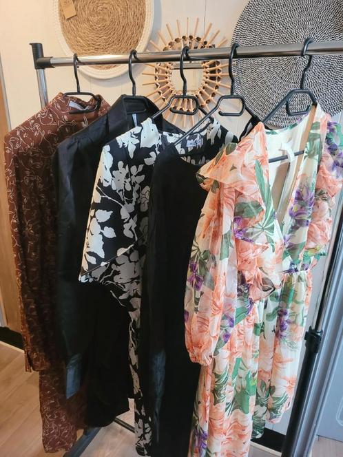 Set van 5 merkjurken, maat S, helemaal nieuw., Kleding | Dames, Dames-kledingpakketten, Nieuw, Ophalen of Verzenden