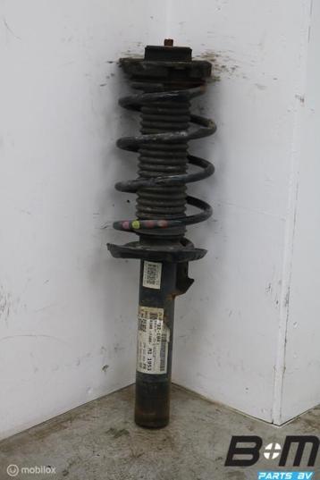 Schokbreker voorzijde kan L en R VW Touran 1T 1T0413031GQ beschikbaar voor biedingen