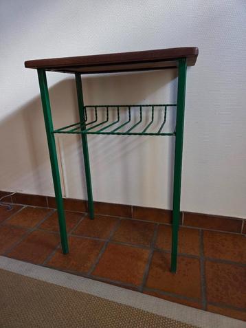 vintage rekje beschikbaar voor biedingen