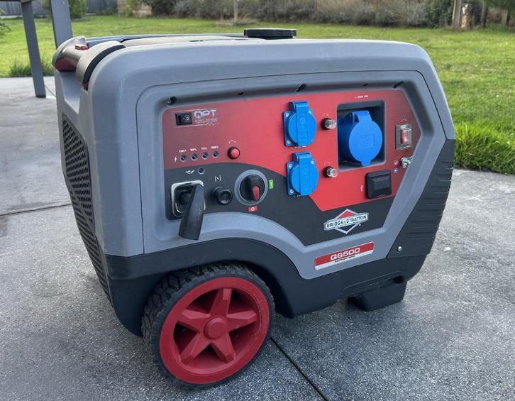 Briggs & Stratton Q6500 invertergenerator — bijna nieuw, Doe-het-zelf en Bouw, Aggregaten, Zo goed als nieuw, Benzine, 5 tot 10 kVA