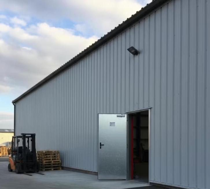 industriedeur metaal geïsoleerd, Doe-het-zelf en Bouw, Deuren en Vliegenramen, Gebruikt, Kunststof, Ophalen