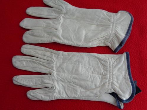 GANTS crème taille S. Vintage, Vêtements | Femmes, Bonnets, Écharpes & Gants, Porté, Gants, Enlèvement ou Envoi