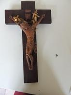 oud kruisbeeld houtsnijwerk, Antiek en Kunst, Curiosa en Brocante, Ophalen