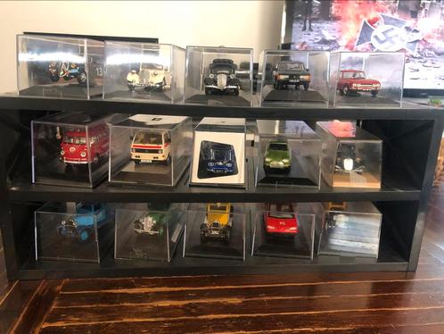 étagère présentoir pour miniatures, Hobby en Vrije tijd, Modelauto's | 1:43, Zo goed als nieuw, Dinky Toys, Ophalen