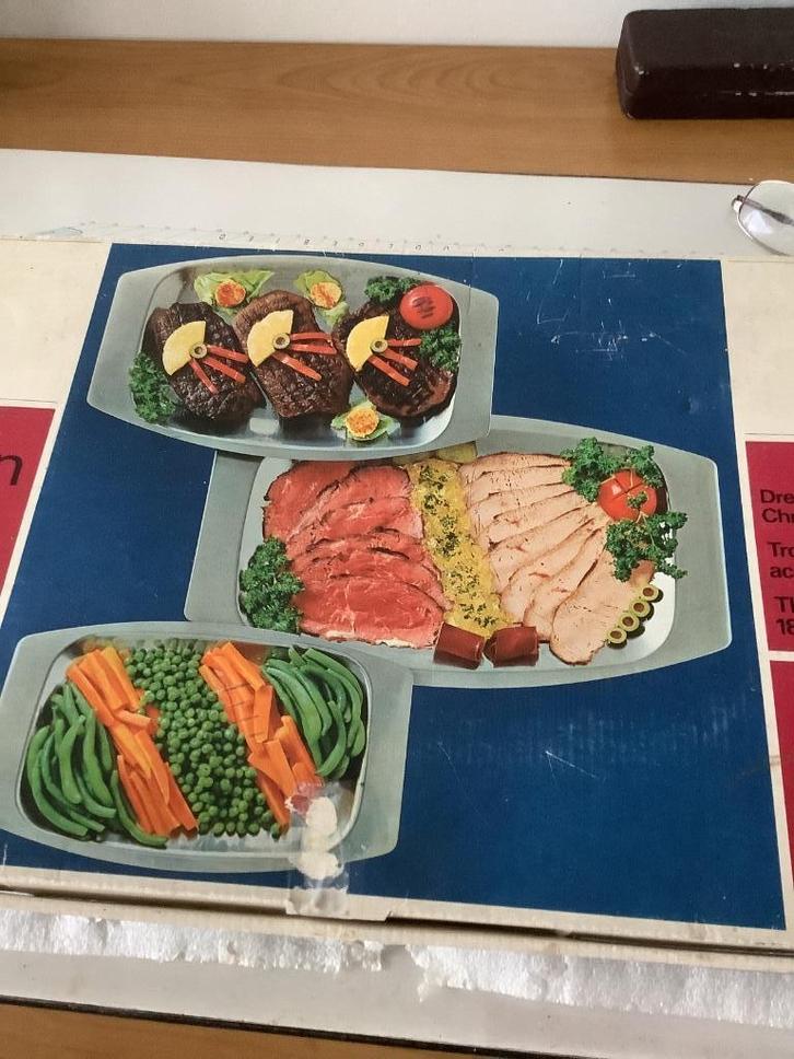 3 serveerplateau’s in 18/8 inox, Huis en Inrichting, Keuken | Potten en Pannen, Nieuw, Overige typen, Inox, Ophalen of Verzenden