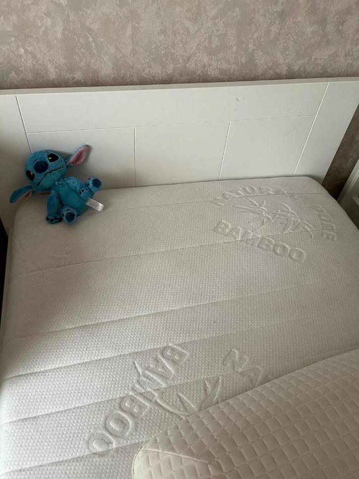 eenpersoonsbed, Huis en Inrichting, Slaapkamer | Bedden, Gebruikt, Eenpersoons, 90 cm, 200 cm, Wit, Ophalen