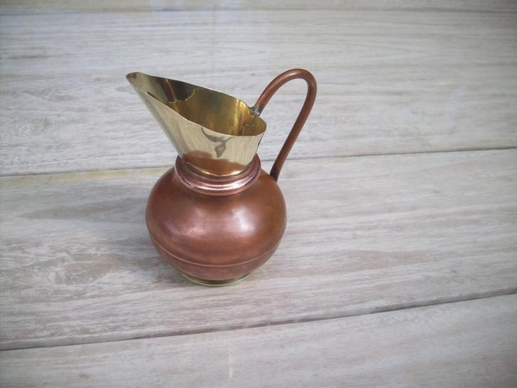 belgie's geel en rood koper antique nog zeer mooi kannetje, Antiek en Kunst, Antiek | Brons en Koper, Koper, Ophalen of Verzenden