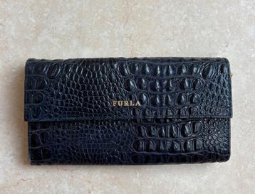 Furla leren portemonnee beschikbaar voor biedingen