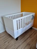 2 babybedjes + commode + wandrek, Kinderen en Baby's, Kinderkamer | Complete kinderkamers, Zo goed als nieuw, Ophalen