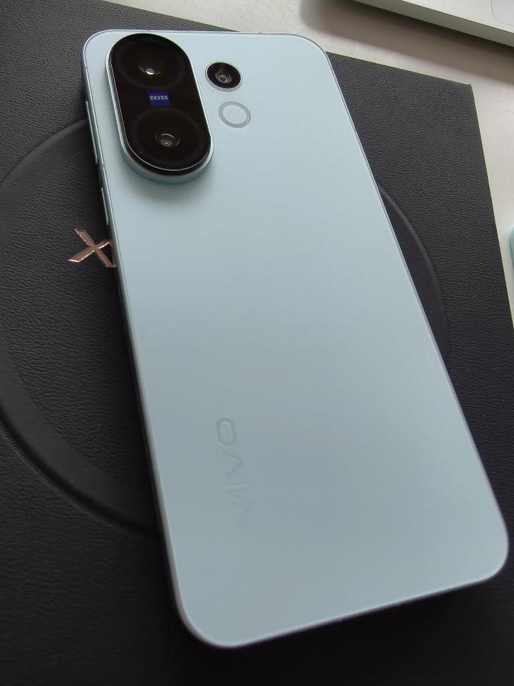 Vivo X200 FE, Telecommunicatie, Mobiele telefoons | Overige merken, Zo goed als nieuw, Zonder abonnement, Zonder simlock, Klassiek of Candybar