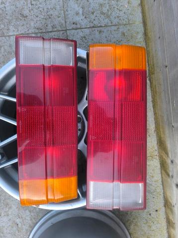 Feux arrière bmw e30 phase 1  beschikbaar voor biedingen