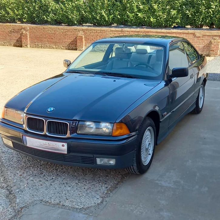 BMW E36 320i coupé,  05/1996, Autos, BMW, Particulier, Toit ouvrant, Coupé, Cuir, Enlèvement