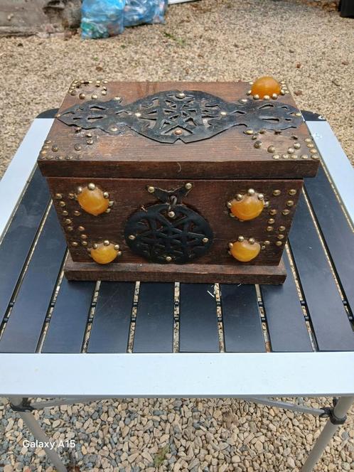 Middeleeuwse geldkistje, Antiek en Kunst, Antiek | Woonaccessoires, Ophalen of Verzenden