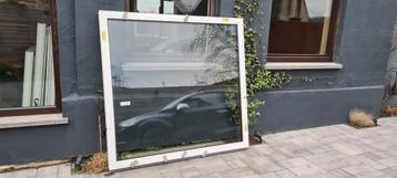 Nieuw vast venster driedubbel glas - kommerling 169 x 176 cm