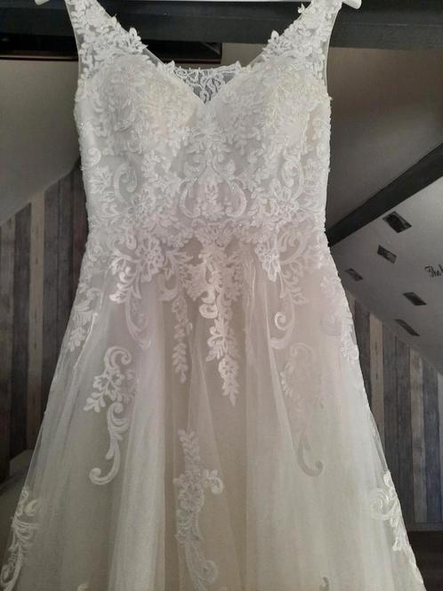 Romantische trouwjurk, Kleding | Dames, Trouwkleding en Trouwaccessoires, Zo goed als nieuw, Trouwjurk, Wit, Ophalen of Verzenden