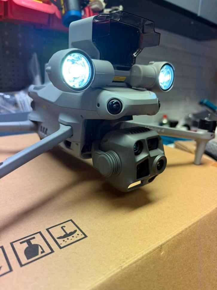 DJI Matrice 4T met Extra’s., Audio, Tv en Foto, Drones, Zo goed als nieuw, Ophalen of Verzenden