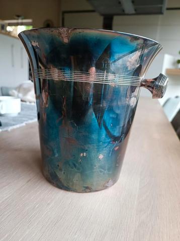 Ijsemmer beschikbaar voor biedingen