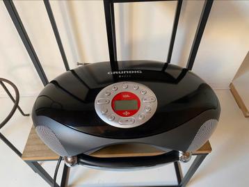 Grundig Beezz draagbare radio met cd-speler, zwart beschikbaar voor biedingen