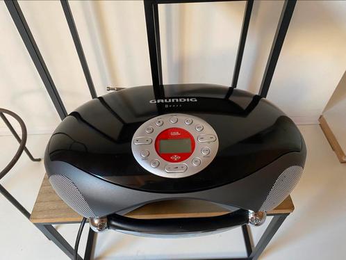Grundig Beezz draagbare radio met cd-speler, zwart, Audio, Tv en Foto, Radio's, Zo goed als nieuw, Radio, Met cd-speler, Ophalen