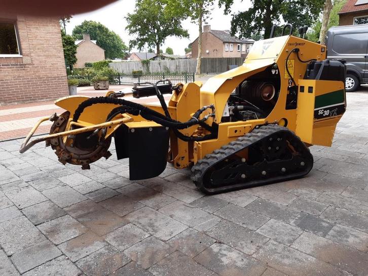 Vermeer SC30TX stronkenfrees/stobbenfrees uit 2019, 527 uur, Doe-het-zelf en Bouw, Gereedschap | Freesmachines, Gebruikt, Benzine