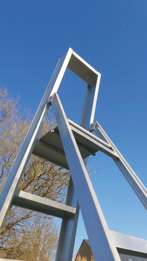Solide trapladder 10 tr, Doe-het-zelf en Bouw, Ladders en Trappen, Ladder, Ophalen