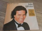 Lp : Julio Iglesias - 1100 bel air place, Cd's en Dvd's, Ophalen of Verzenden, Zo goed als nieuw